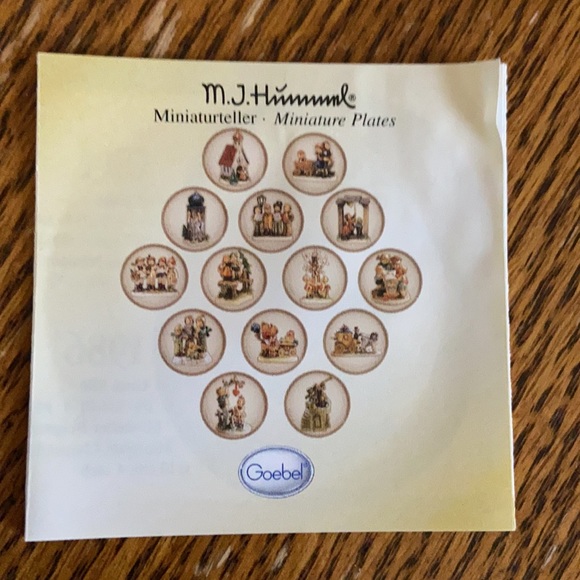 M.I. HUMMEL Century Collection Mini Plate - Picture 5 of 7